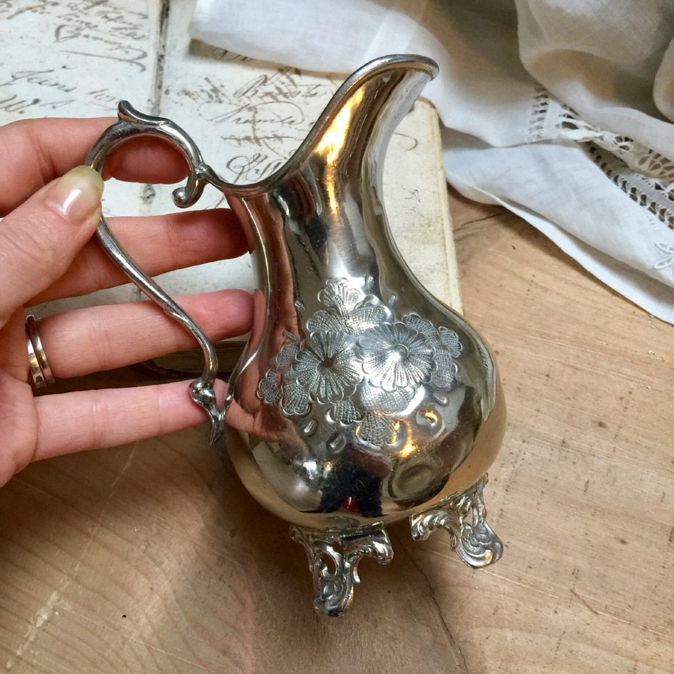 Кувшин молочник классика, Цветы