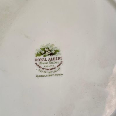 Тарелка Royal Albert 12 месяцев Май 16 см Англия