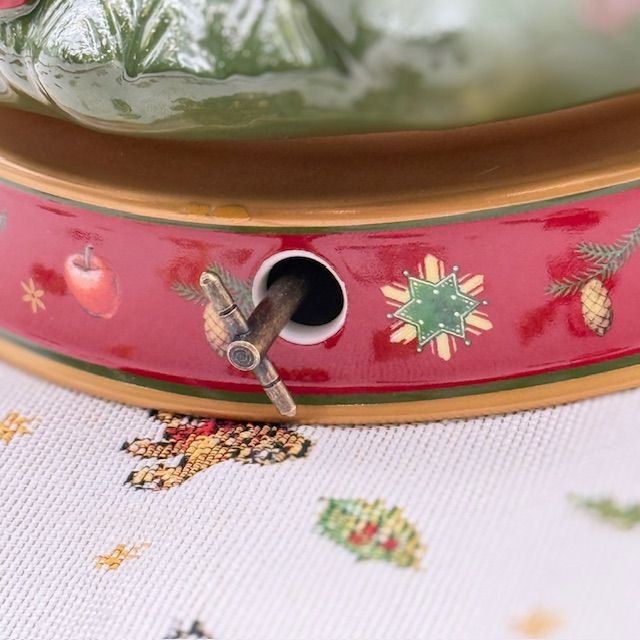 Статуэтка музыкальная подсвечник ВиллеройБох Toys Delight Новогодняя ель 33 см фарфор Германия