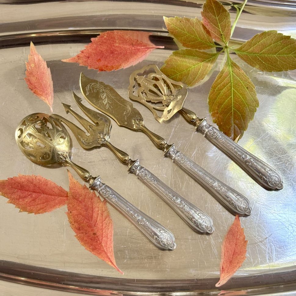 Набор сервировочный для закусок и десерта 4 предмета серебро латунь Франция