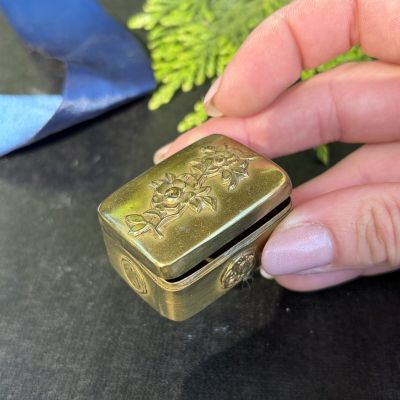 Шкатулка таблетница 4 см латунь