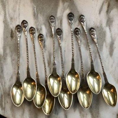 Ложка кофейная с женским ликом 12 см мельхиор