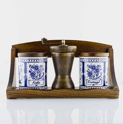 Набор для специй на деревянной подставке Франция