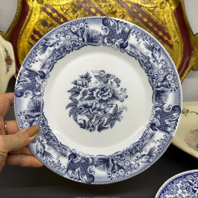 Тарелка 24 см milk glass Германия