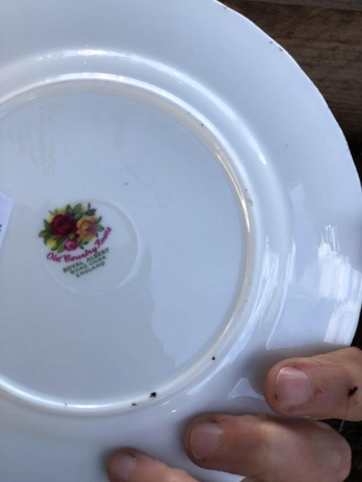 Тарелка десертная 16 см Royal Albert Англия