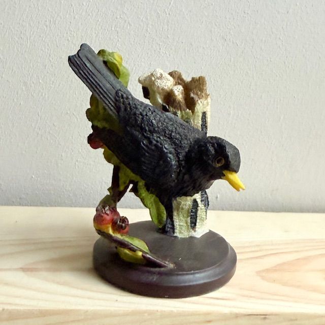 Статуэтка Vogelwelt Collection Черный дрозд  2003 г Англия