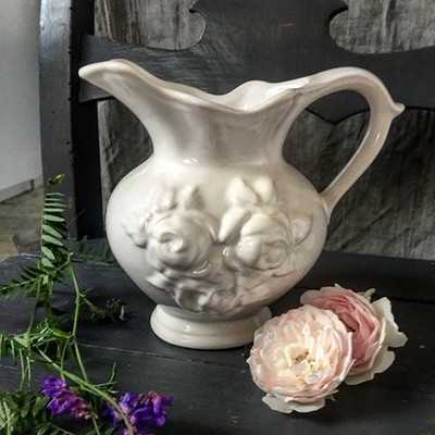 Кувшин малый с рельефными розами, Италия, 0.7l