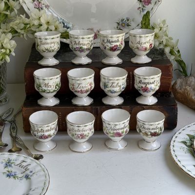 Подставка под яйцо Royal Albert 12 месяцев Англия набор 12 шт