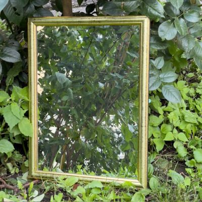 Зеркало на бюст в деревянной раме 32х42 см