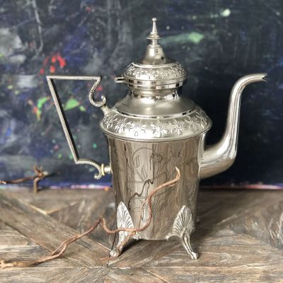 Кофейник мельхиоровый на ножках