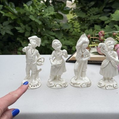 Статуэтка Юный грибник 14 см фарфор Goebel Германия 1979