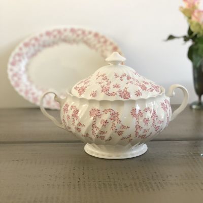 Супница Johnson Brothers Olde English Roses