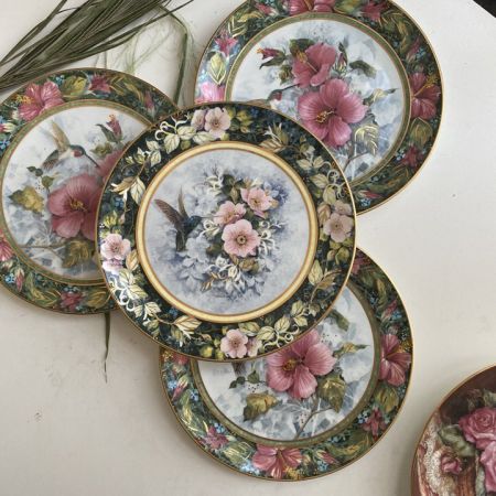 Тарелка Franklin Mint Royal Doulton Колибри 21 см