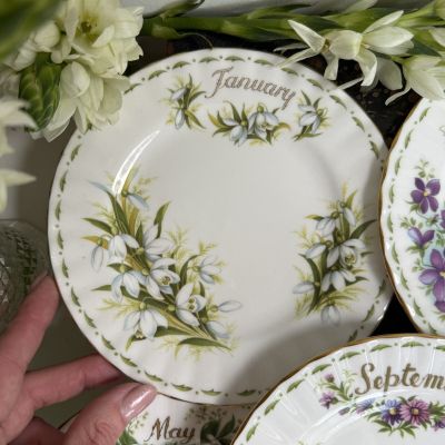 Тарелка Royal Albert 12 месяцев Январь 16 см Англия