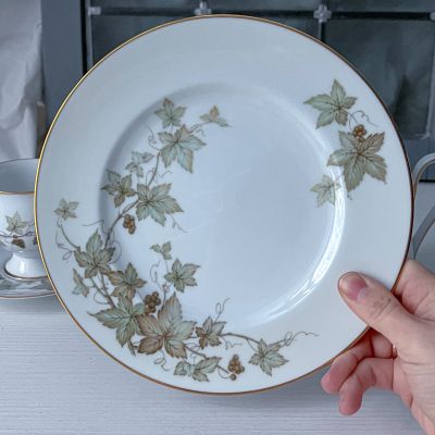 Тарелка 21 см Noritake Плющ фарфор Япония