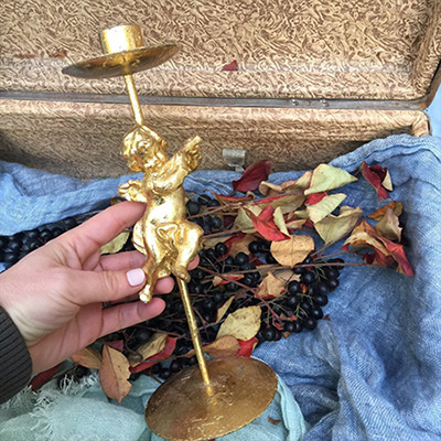 Подсвечник ангел золотой 