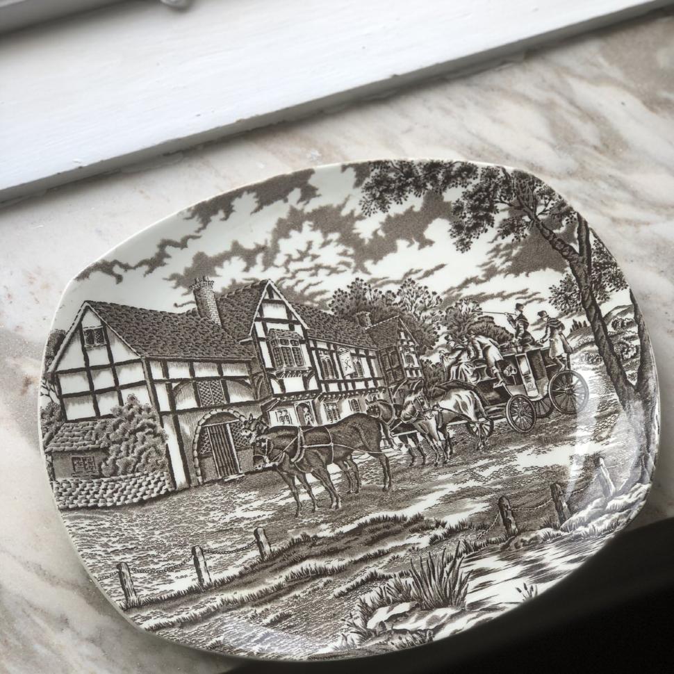 Тарелка конный экипаж Royal Mail Staffordshire Англия кракелюр