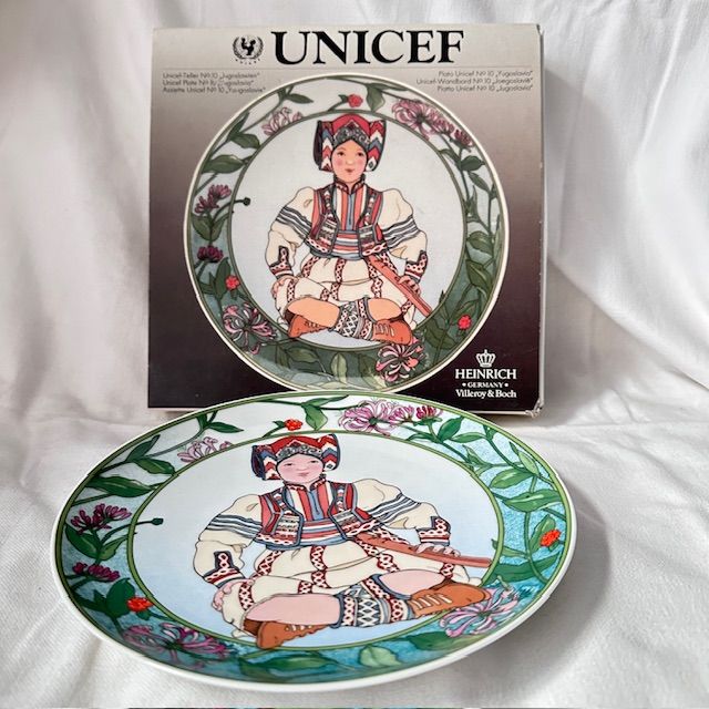Тарелка Heinrich UNICEF Дети мира № 10 20 см фарфор Германия  