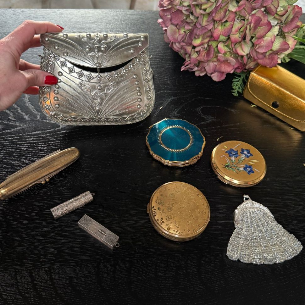 Пудреница с розочками 8 см