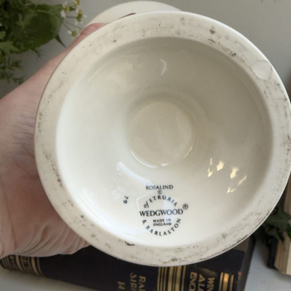 Ваза Wedgwood Of Etruria & Barlaston 22 см фарфор Англия