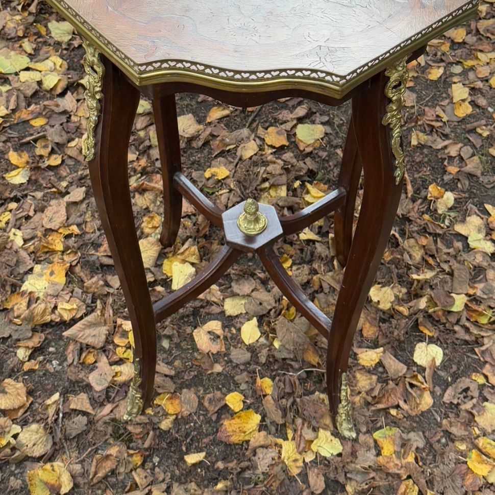 Столик старинный 78 см дерево латунь Франция