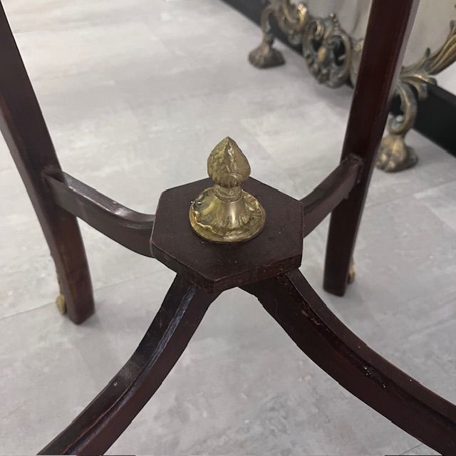 Столик старинный 78 см дерево латунь Франция