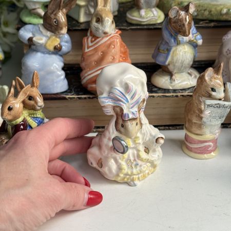 Статуэтка Beatrix Potter Lady Mause Beswick Англия 1951 г 