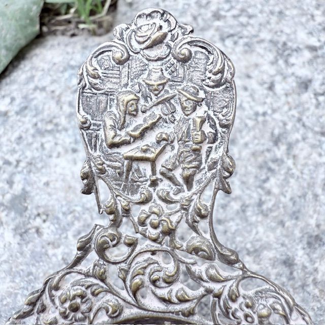 Ситечко для чая с ручкой Городская сцена 10 см серебрение