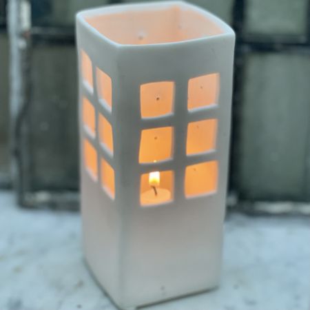 Подсвечник Дом большой бисквитный фарофор