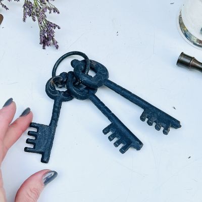 Ключи старинные набор 3 шт. металл