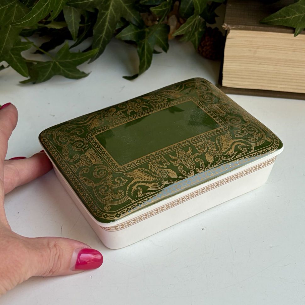 Масленка паштетница шкатулка Wedgwood Florentine Arras Green