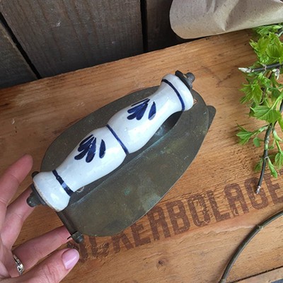 Утюг латунный с керамической ручкой, Голландия