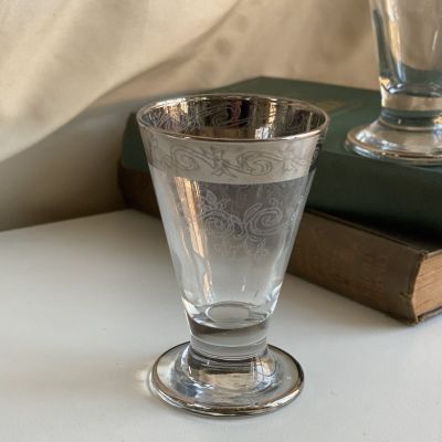 Бокал с серебрянной каймой и гравировкой 120 мл стекло