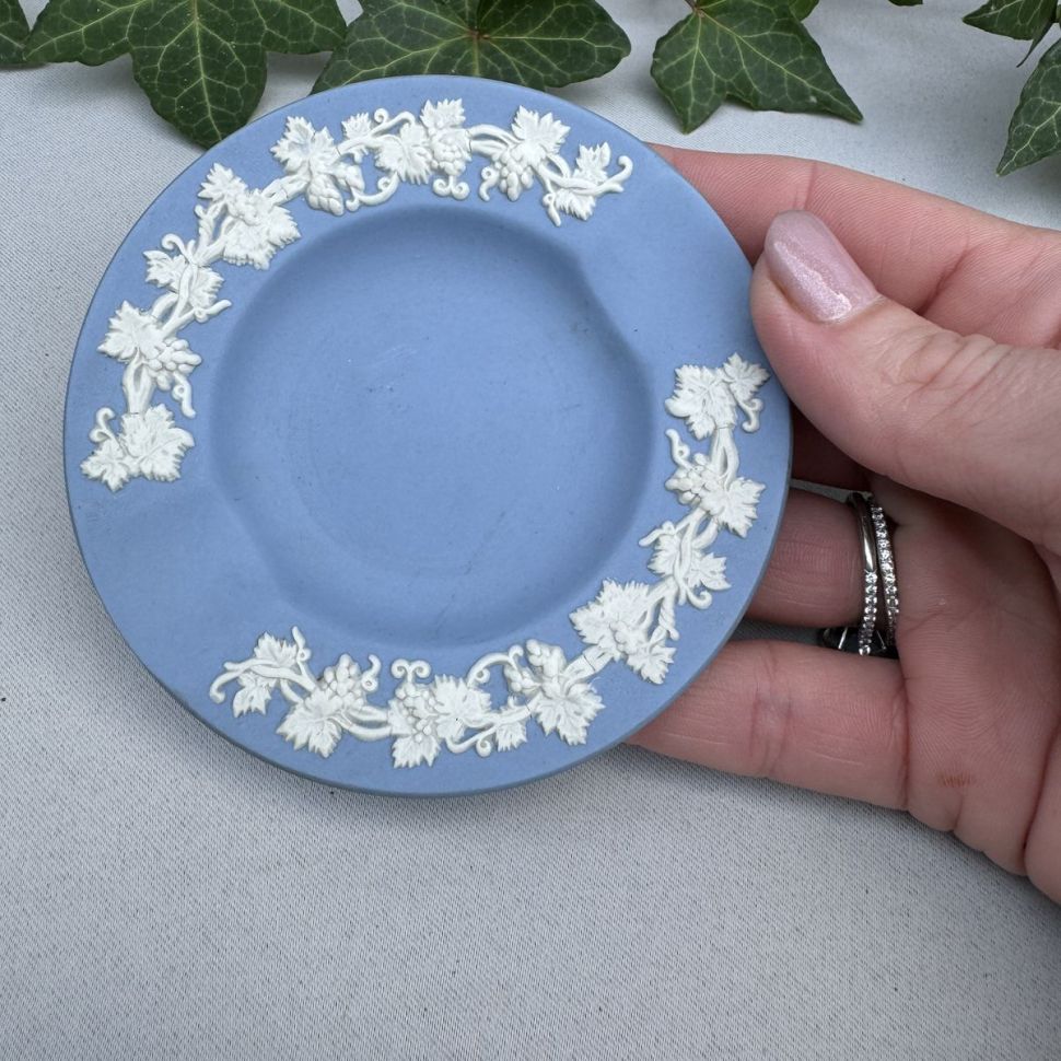 Пепельница блюдце Wedgwood 10 см бисквитный фарфор England 