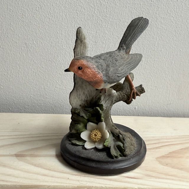 Статуэтка Vogelwelt Collection Малиновка 2003 г Англия   