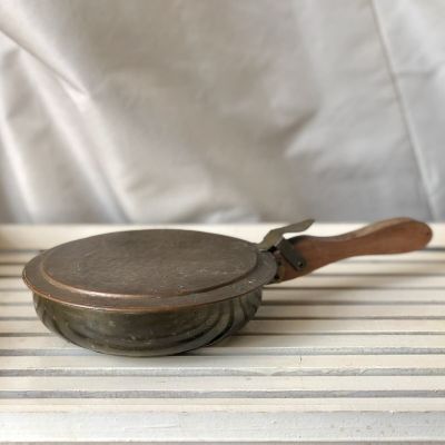 Грелка для угля с деревянной ручкой