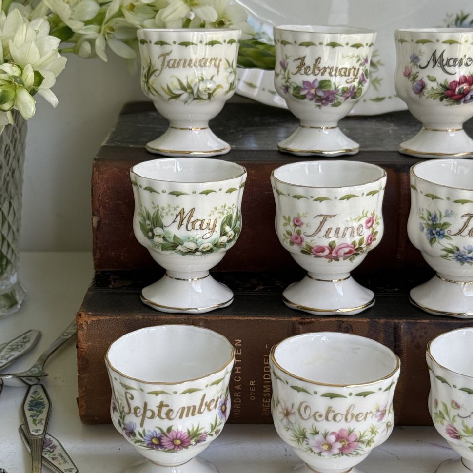 Подставка для яйца Royal Albert 12 месяцев Февраль 6 см Англия