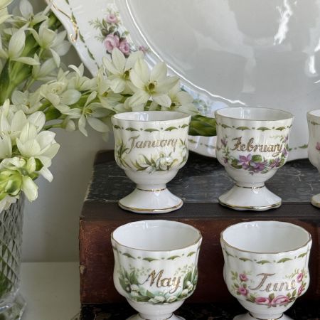 Подставка для яйца Royal Albert 12 месяцев Февраль 6 см Англия
