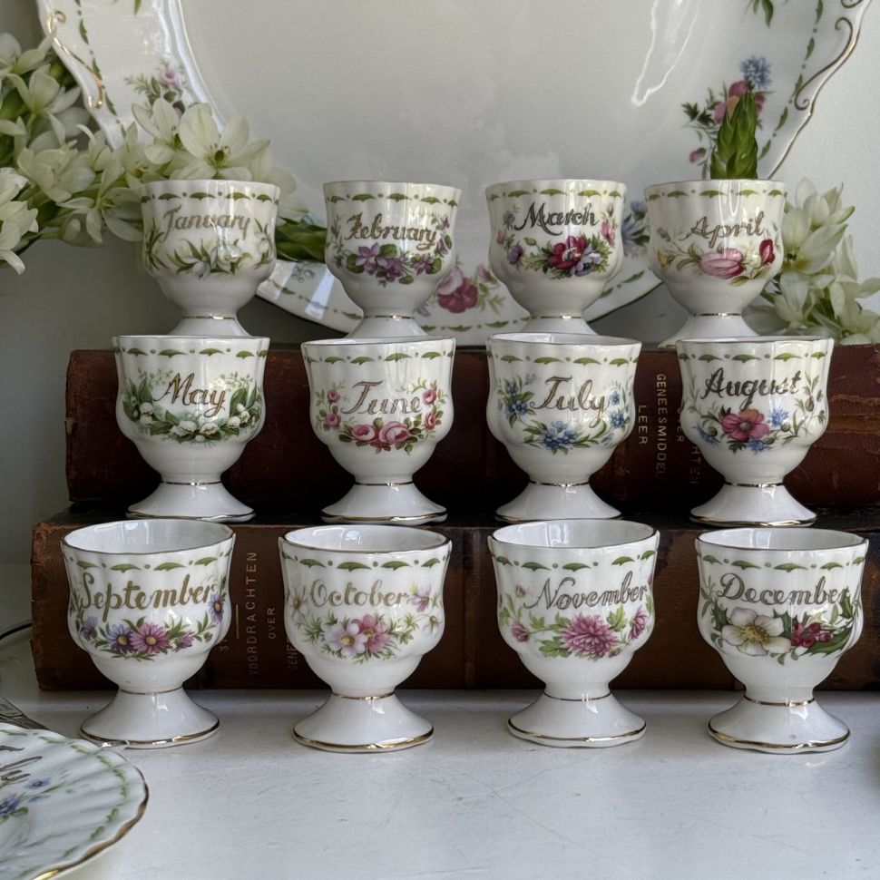 Подставка для яйца Royal Albert 12 месяцев Февраль 6 см Англия