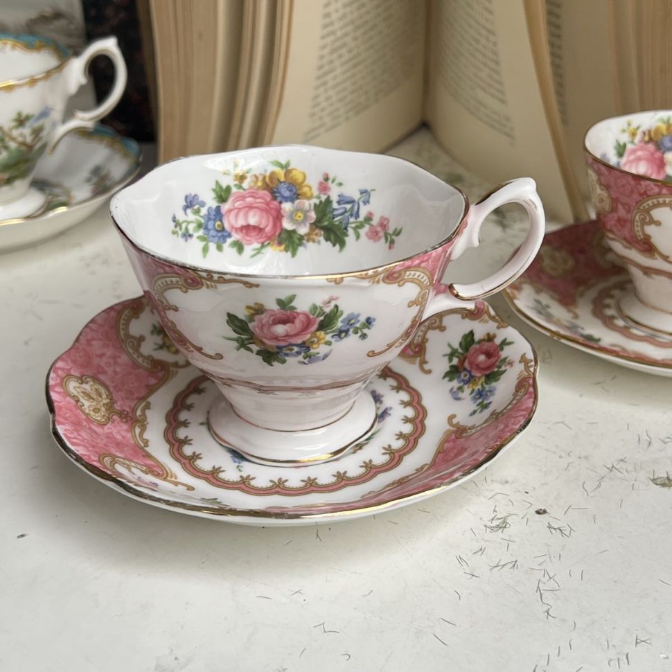 Чайная пара Royal Albert Lady Carlyle 200 мл Англия 1950-1970 гг.