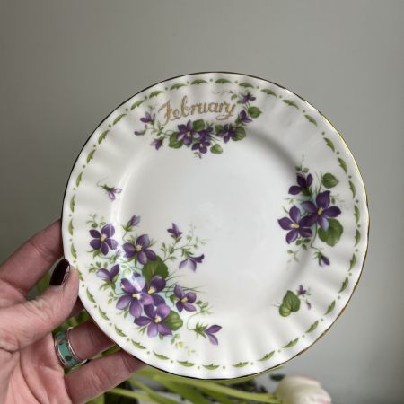 Тарелка Royal Albert 12 месяцев Февраль 16 см Англия