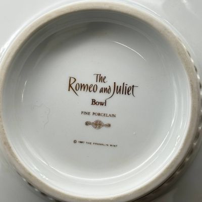 Ваза Салатник 27 см Romeo and Juliet Franklin Mint 1987 г.