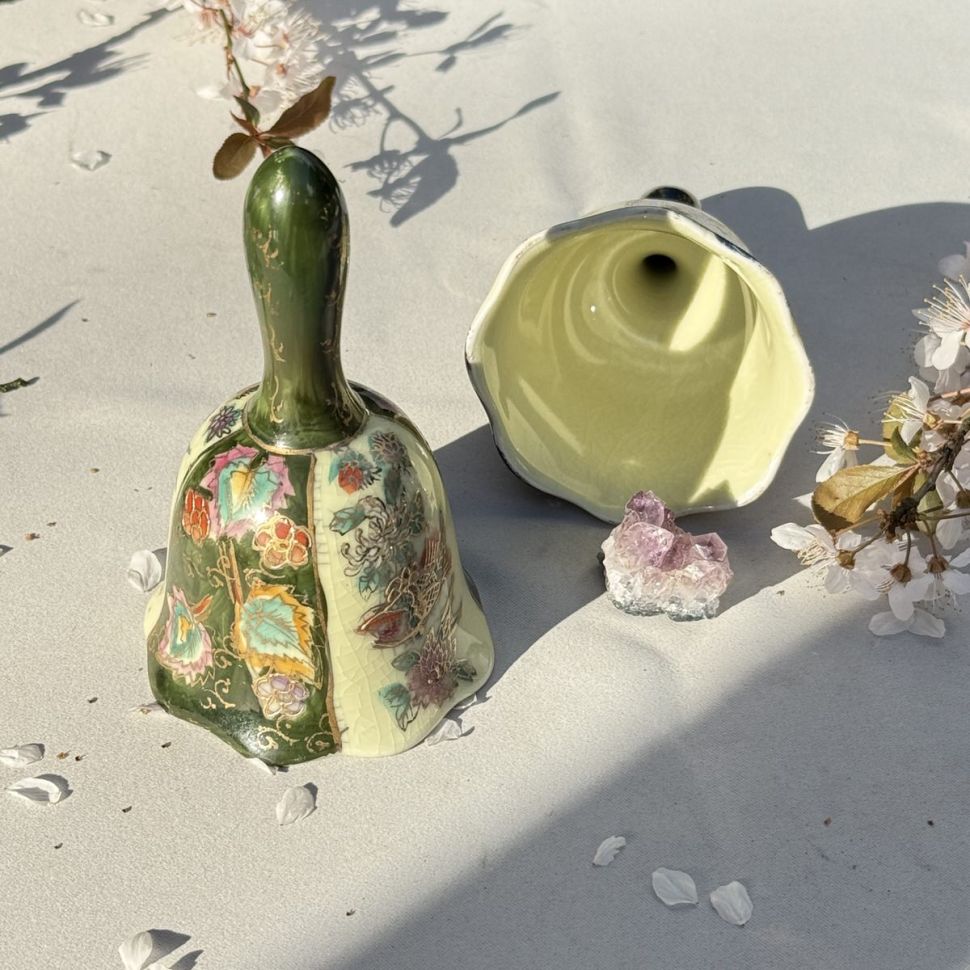 Колокольчик Satsuma без язычка фарфор Шинуазри зеленый 13 см 50-е гг