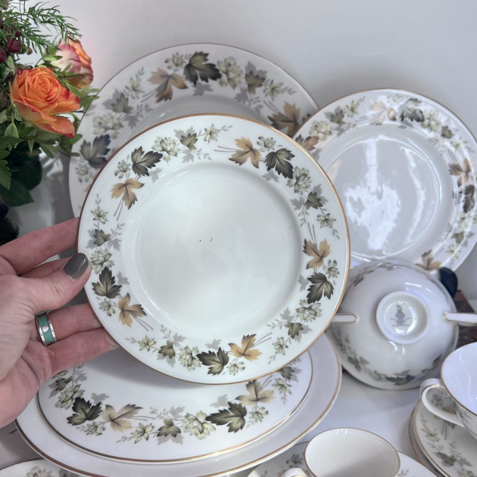 Тарелка Royal Doulton Larchmont 17 см фарфор Англия