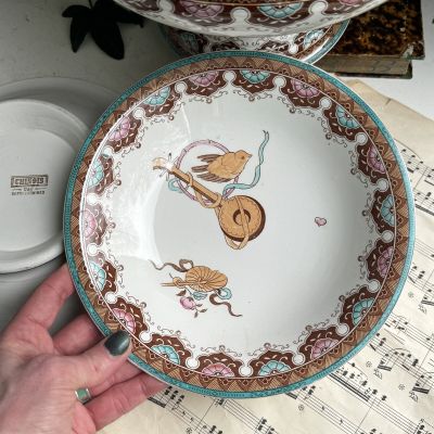 Блюдо на малой ножке Кунхоу Sarreguemines Chinois 22 см Франция