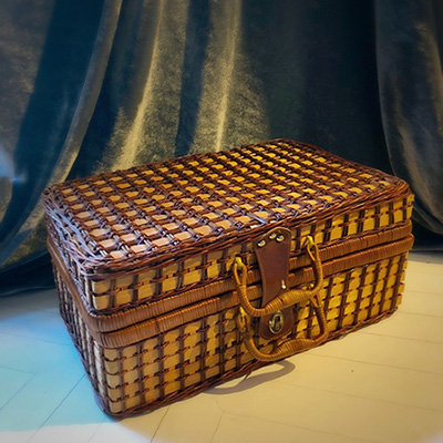 Чемоданчик плетеный для пикника корзина