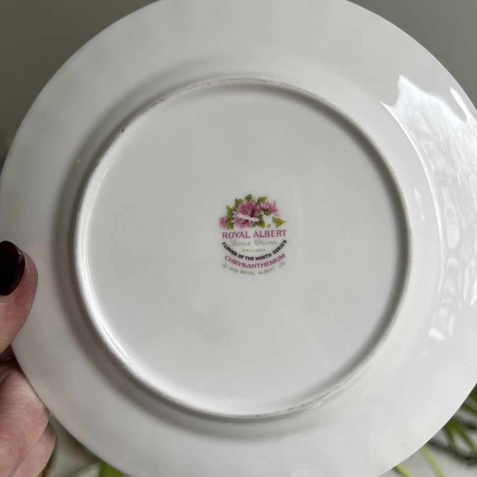 Тарелка Royal Albert 12 месяцев Ноябрь 16 см Англия