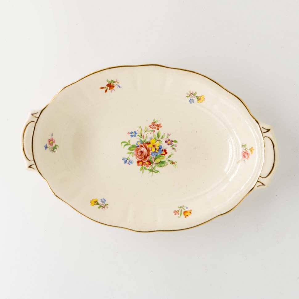 Блюдо с ручками