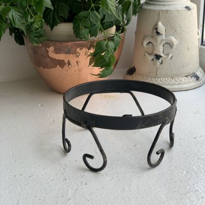 Подставка под кашпо 14 см чугун