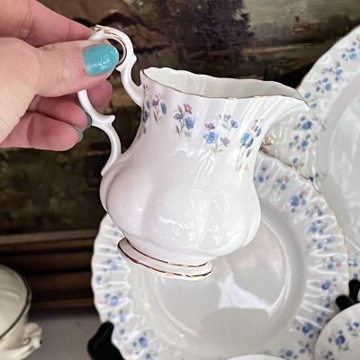 Молочник 150 мл Royal Albert Memory Lane Англия